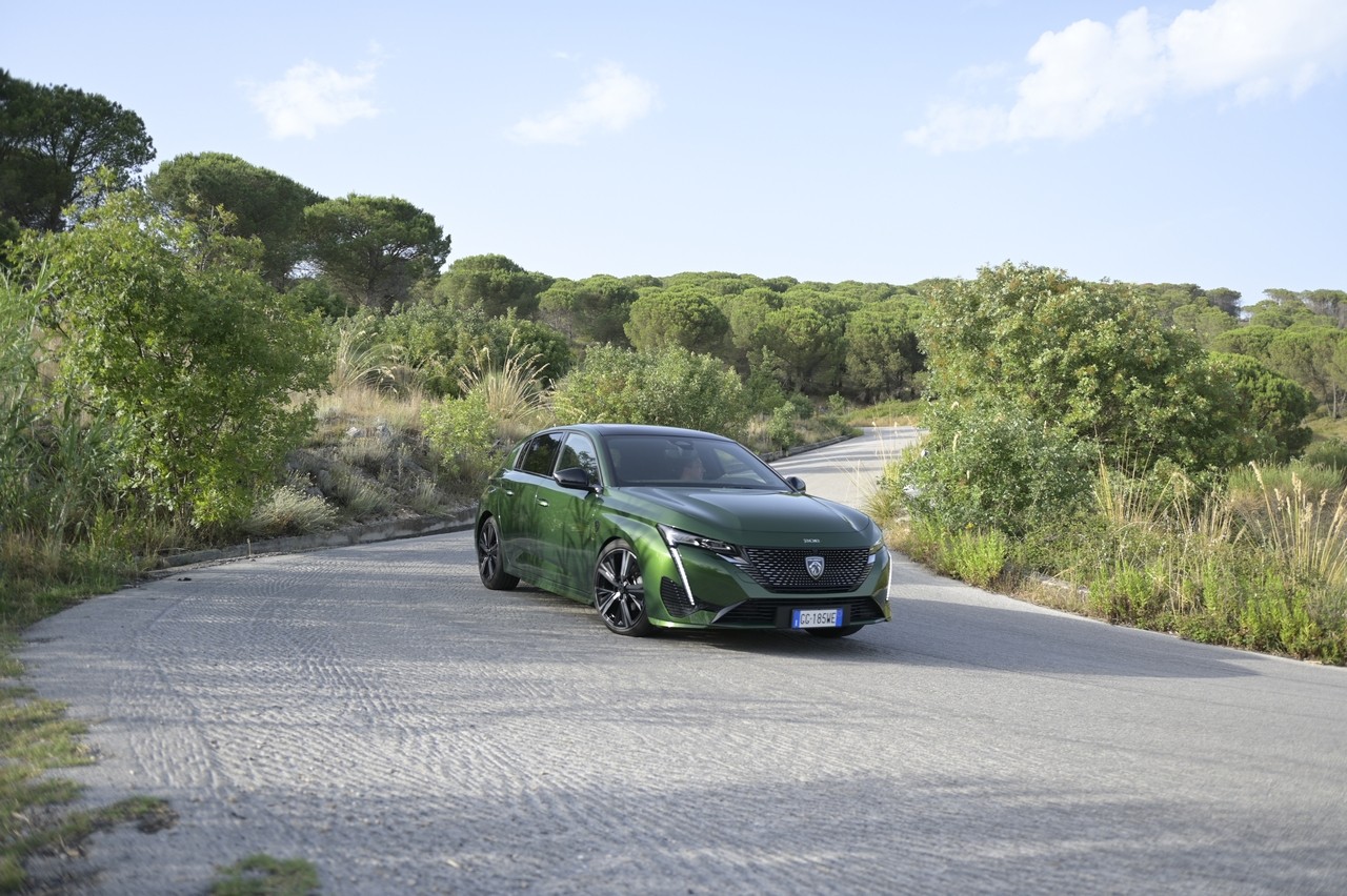 Peugeot 308 1.2 PureTech: prova su strada