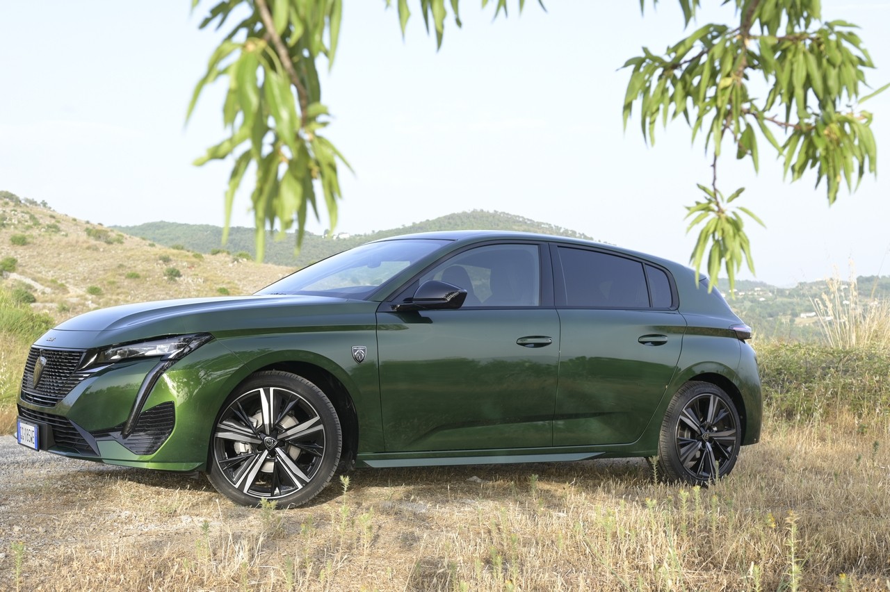 Peugeot 308 1.2 PureTech: prova su strada