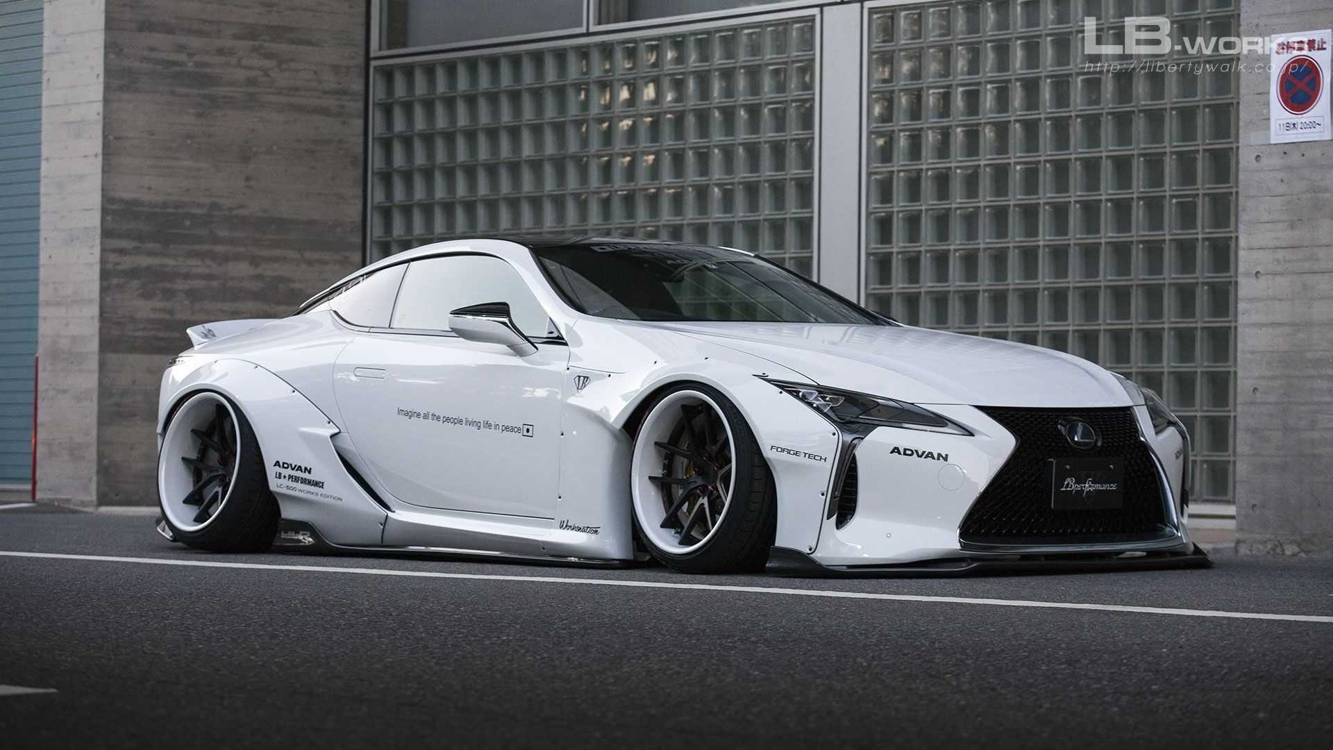 Lexus LC 500h by Liberty Walk: le immagini