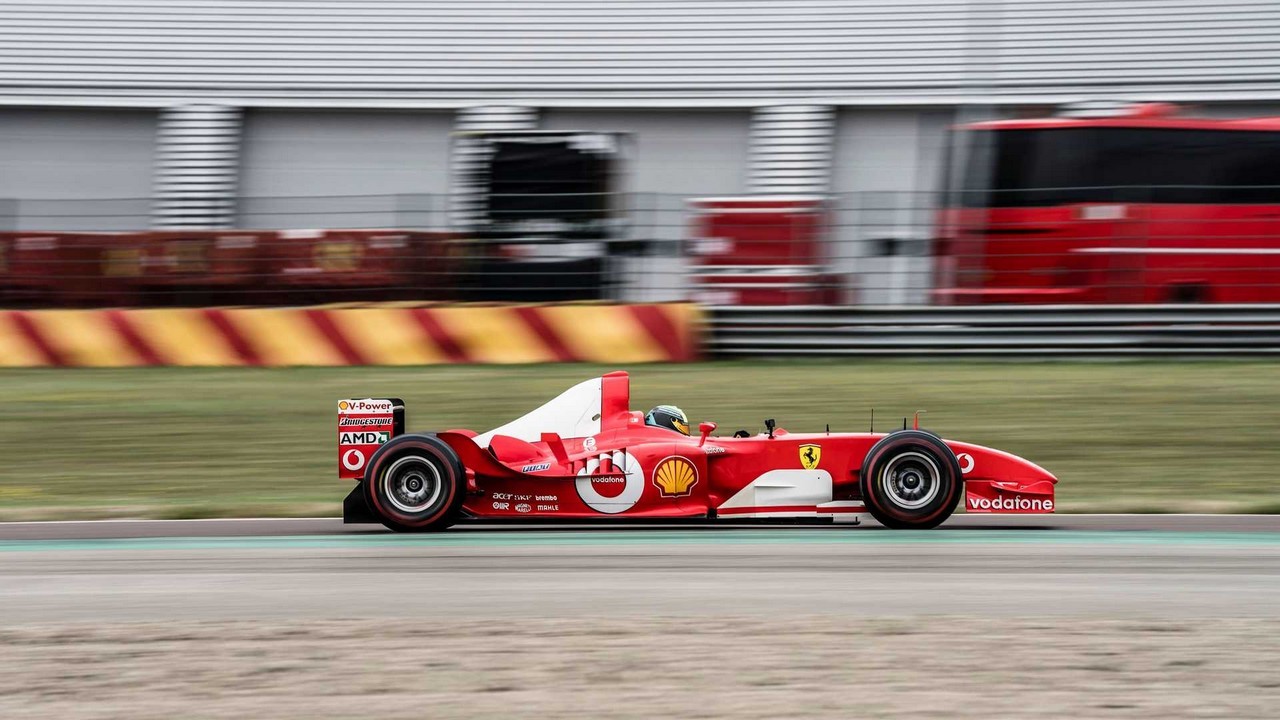 Ferrari F2003-GA: le immagini