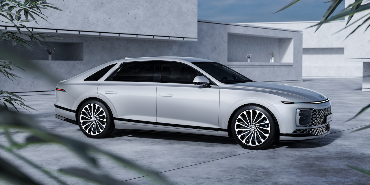 Hyundai Grandeur 2023: immagini ufficiali