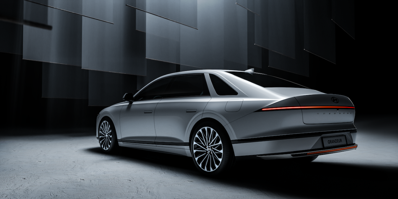 Hyundai Grandeur 2023: immagini ufficiali