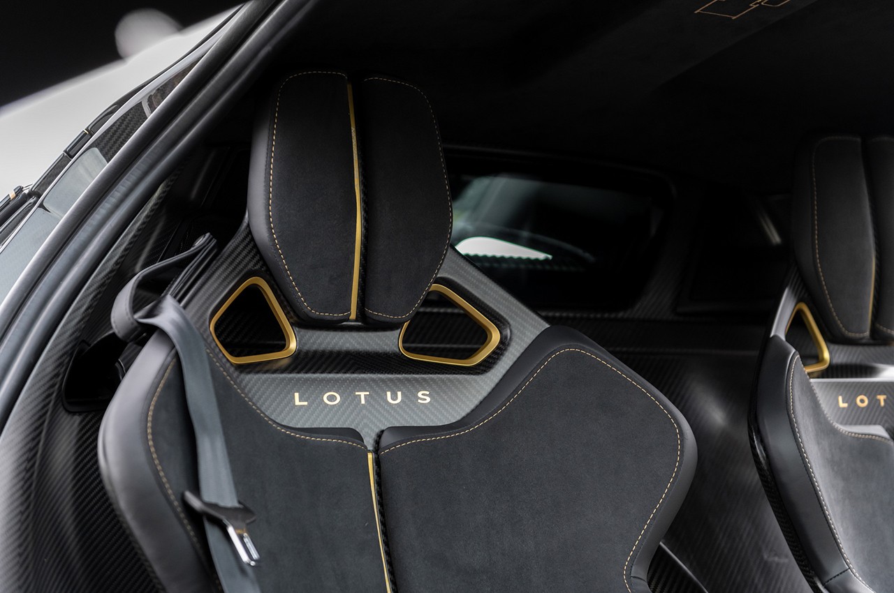 Lotus Evija Fittipaldi: le foto