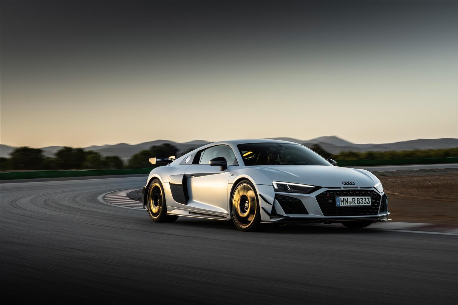 Audi R8 GT RWD: le immagini ufficiali