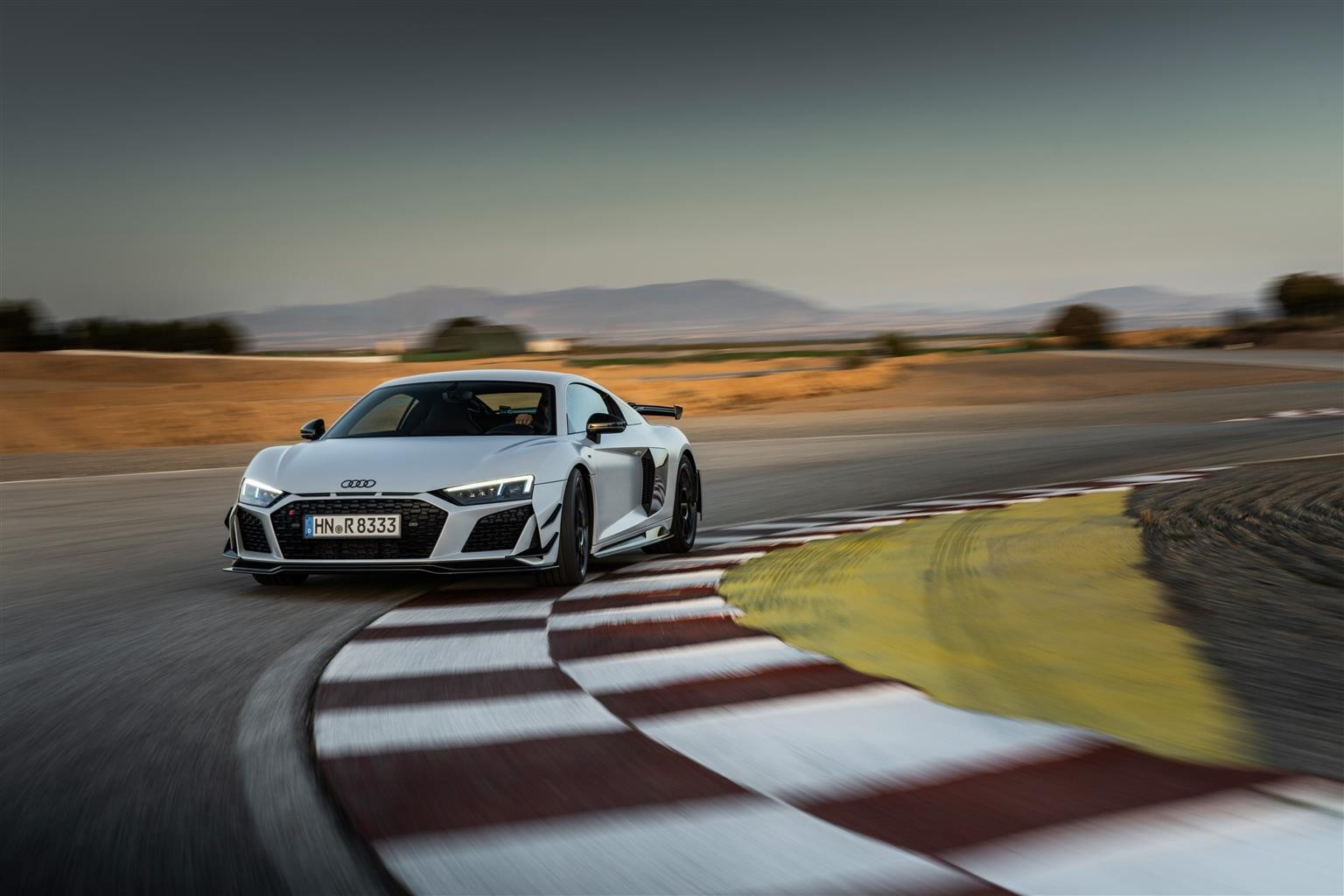 Audi R8 GT RWD