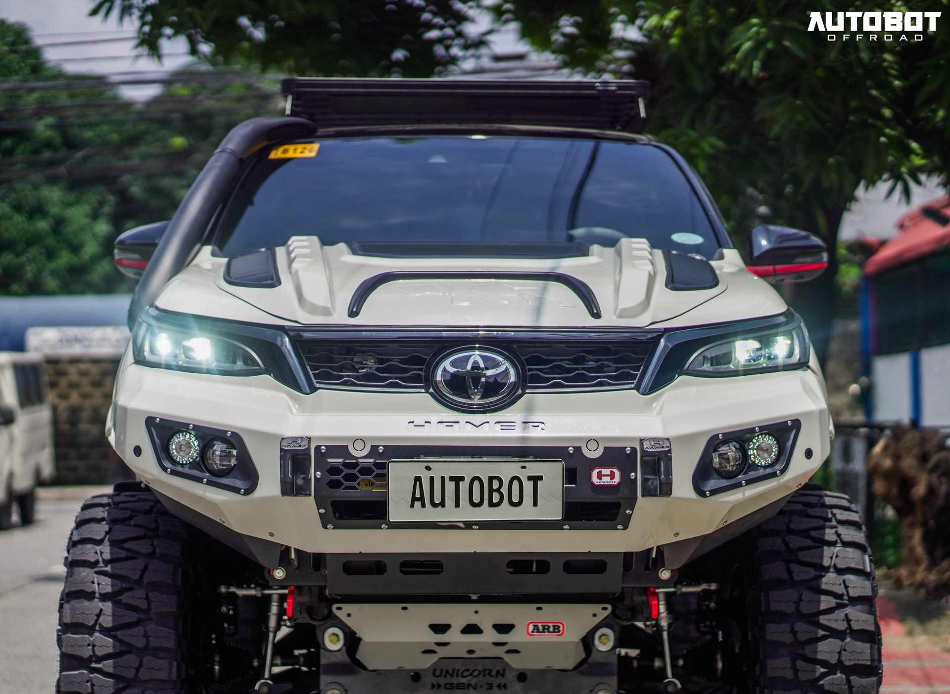 Toyota Fortuner Project Albino: le immagini