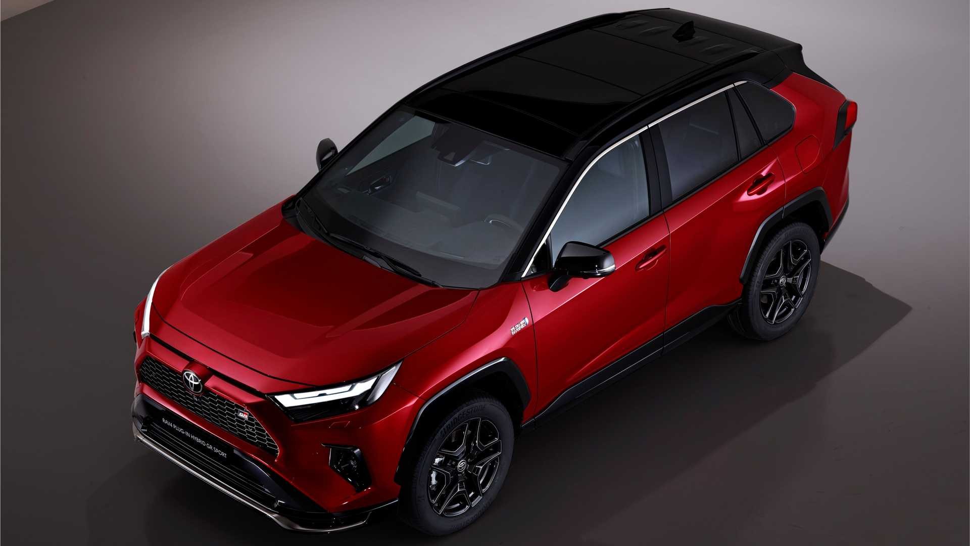 Toyota Rav4 GR Sport: le immagini ufficiali