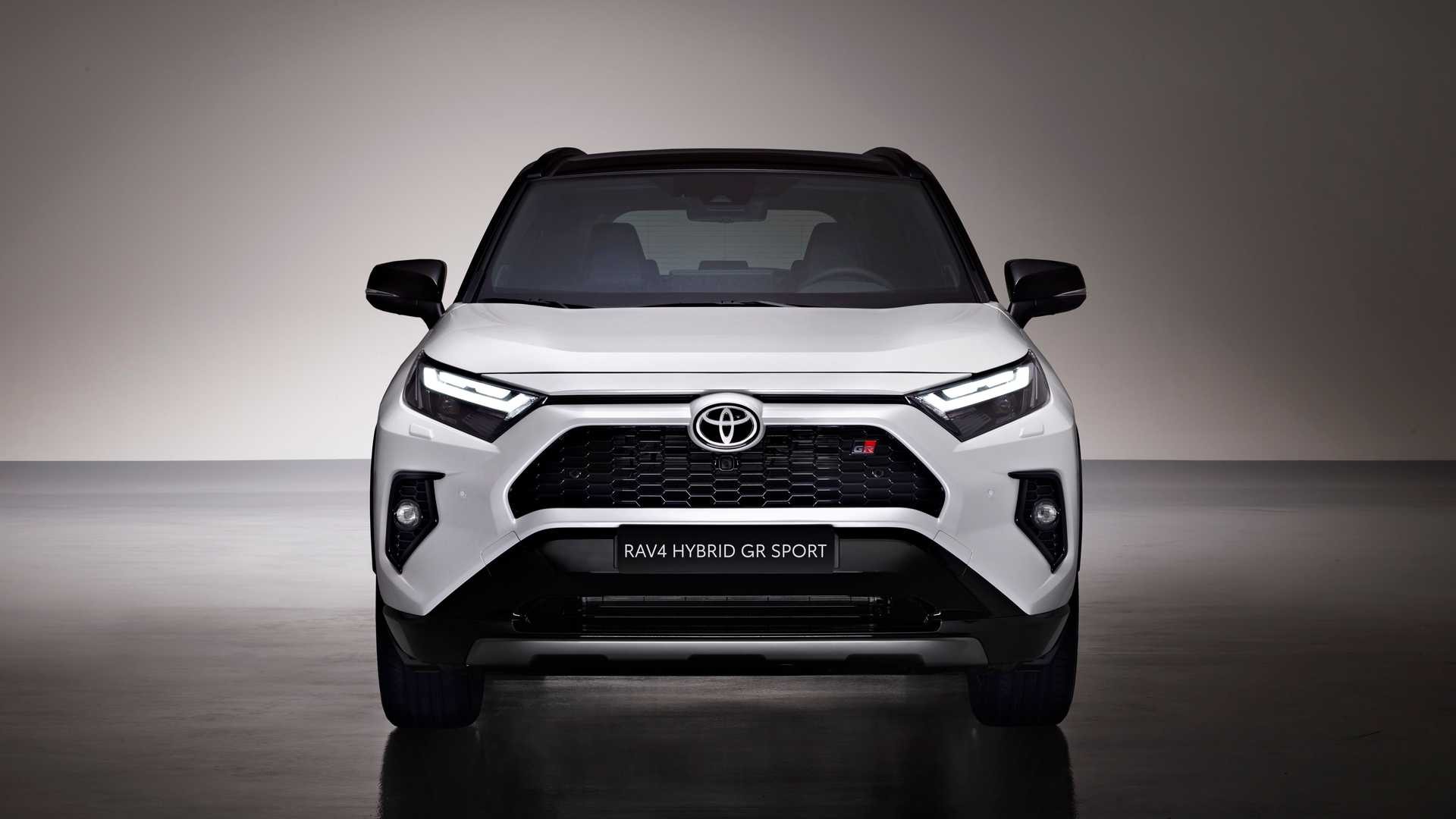 Toyota Rav4 GR Sport: le immagini ufficiali