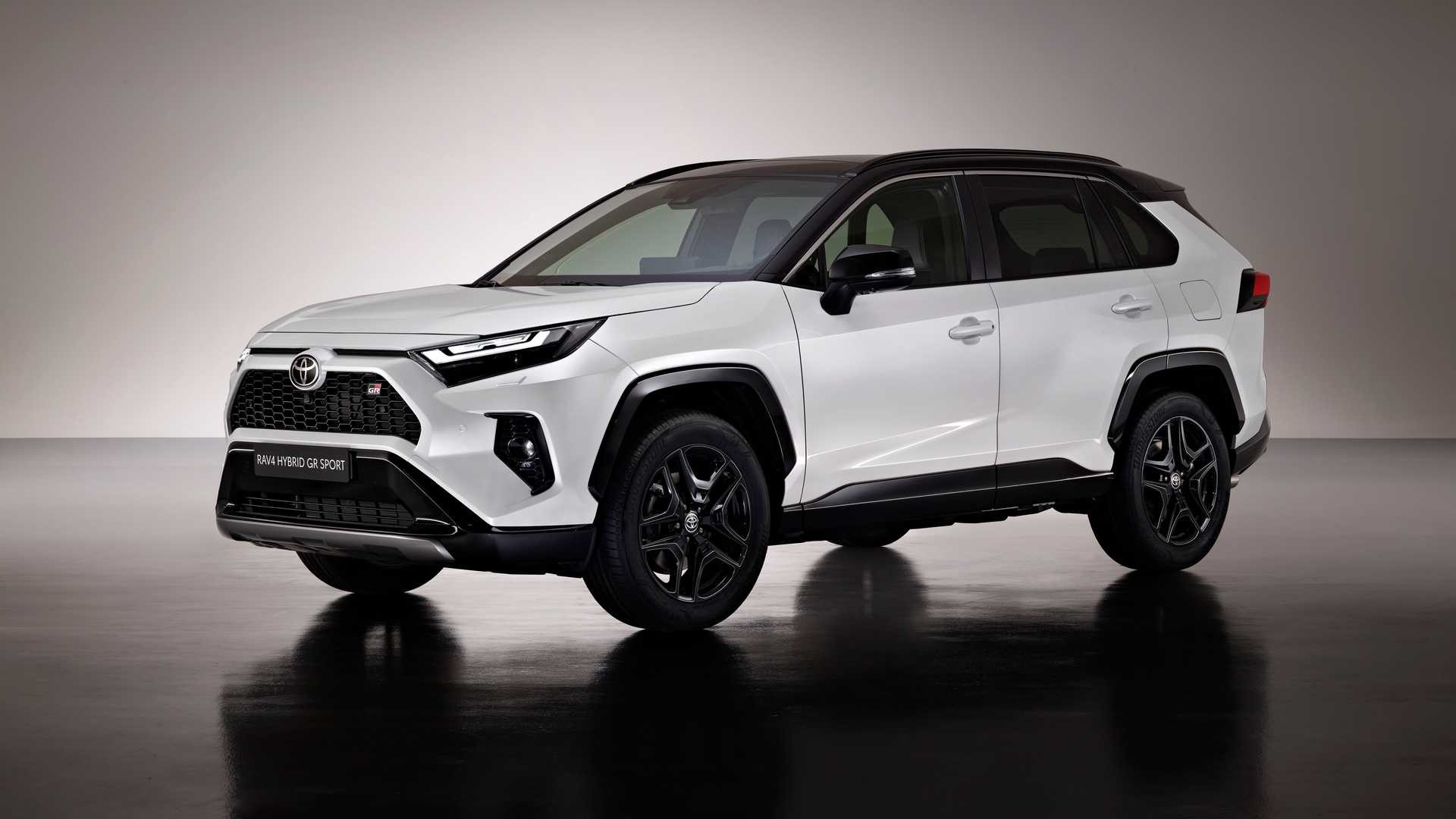 Toyota Rav4 GR Sport: le immagini ufficiali