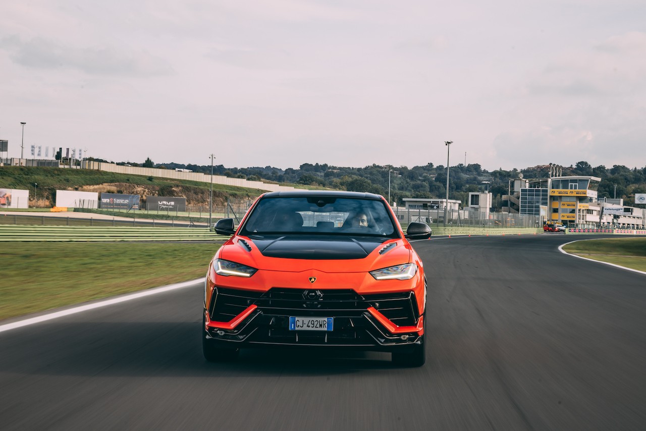 Lamborghini Urus Performante: le foto a Vallelunga