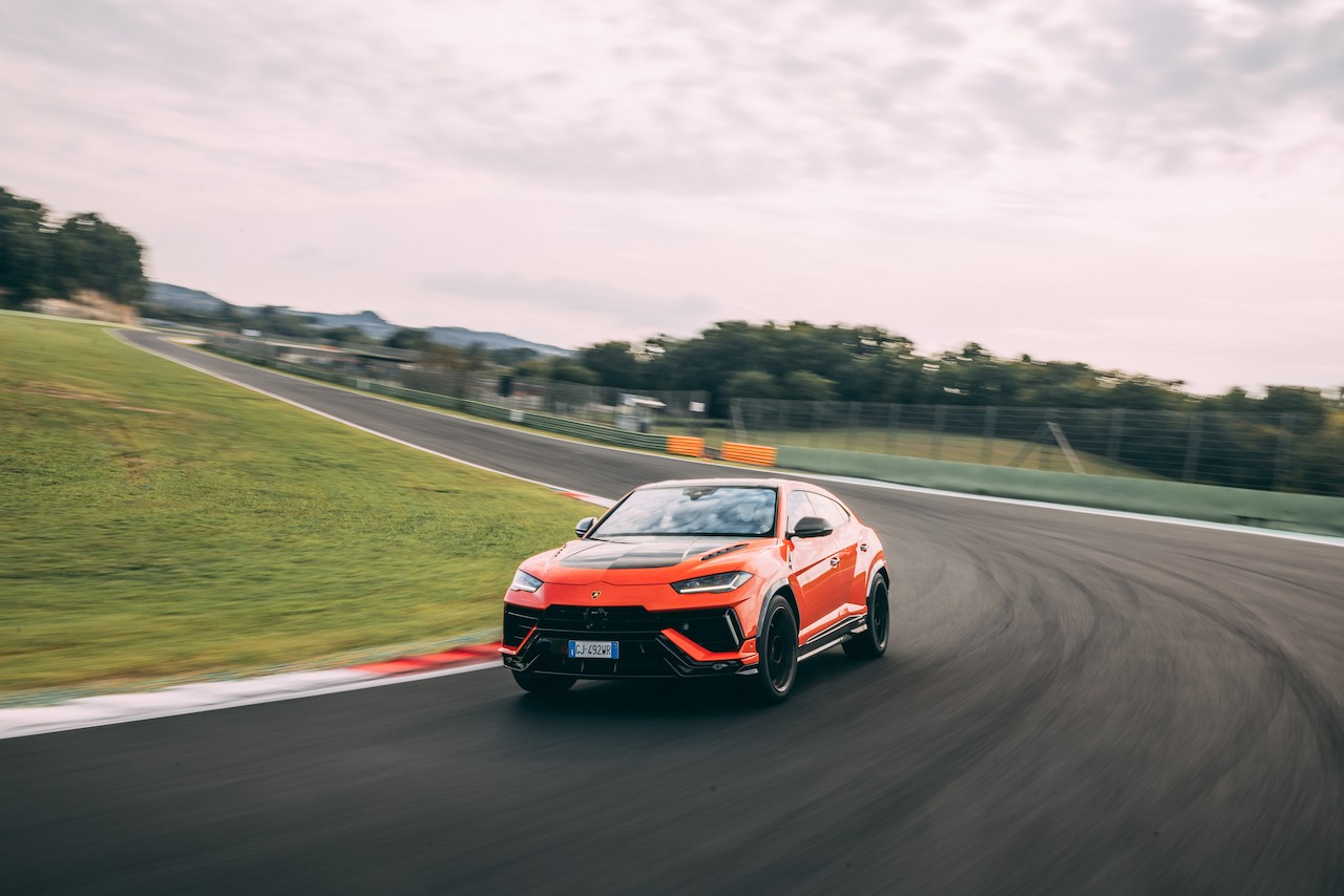 Lamborghini Urus Performante: le foto a Vallelunga