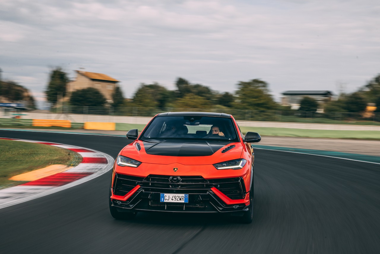 Lamborghini Urus Performante: le foto a Vallelunga