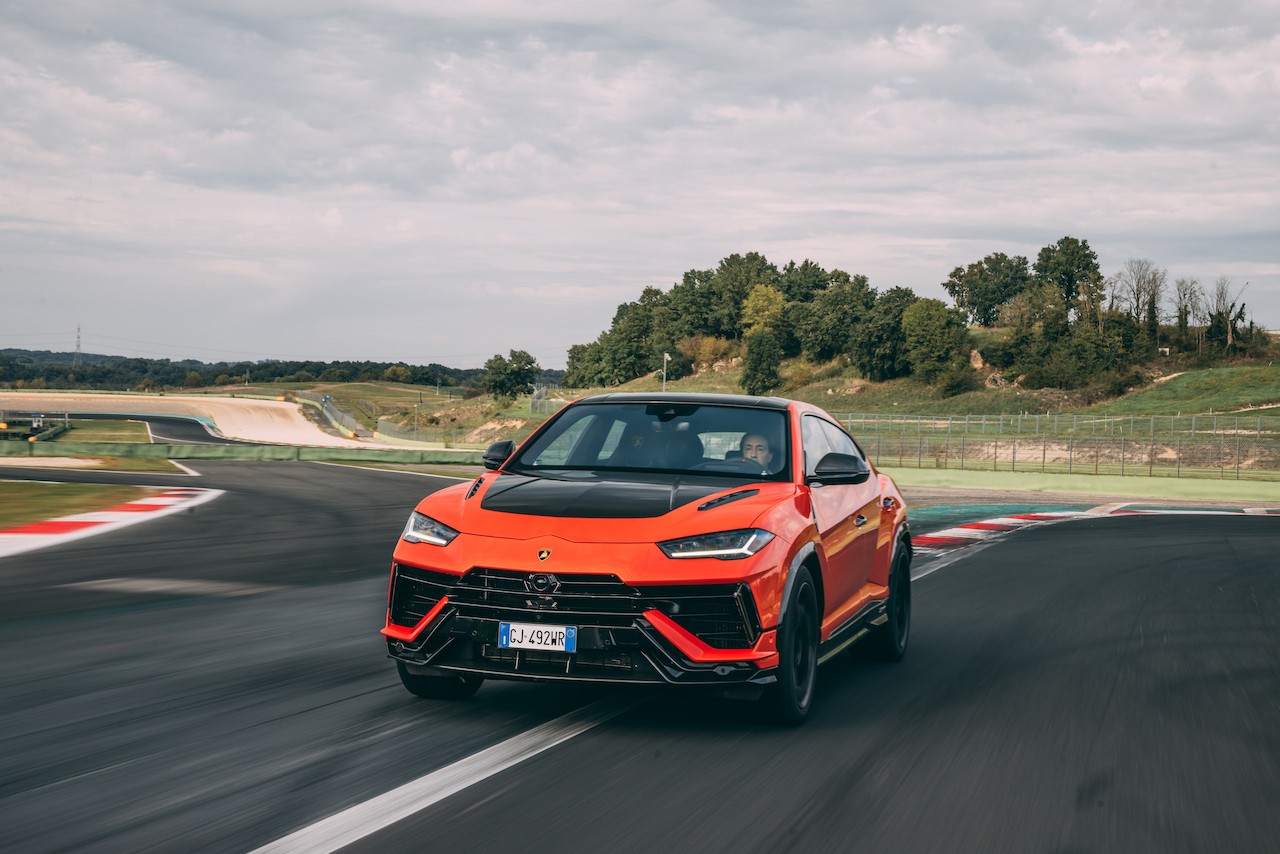 Lamborghini Urus Performante: le foto a Vallelunga