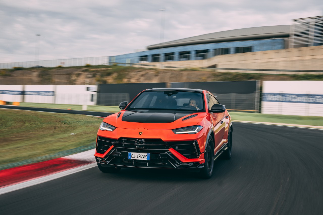 Lamborghini Urus Performante: le foto a Vallelunga