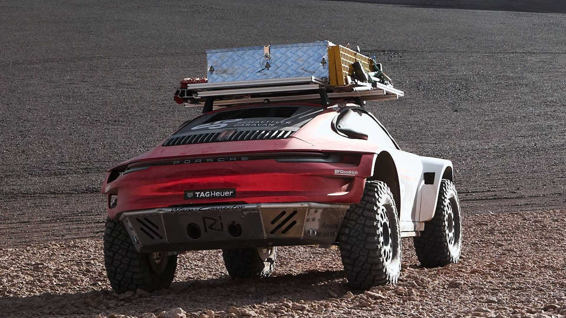 Porsche 911 sul vulcano Ojos: le foto ufficiali