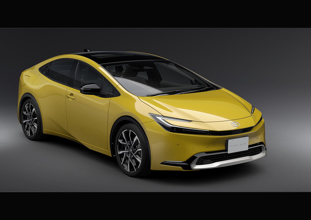 Toyota Prius 2023: le foto