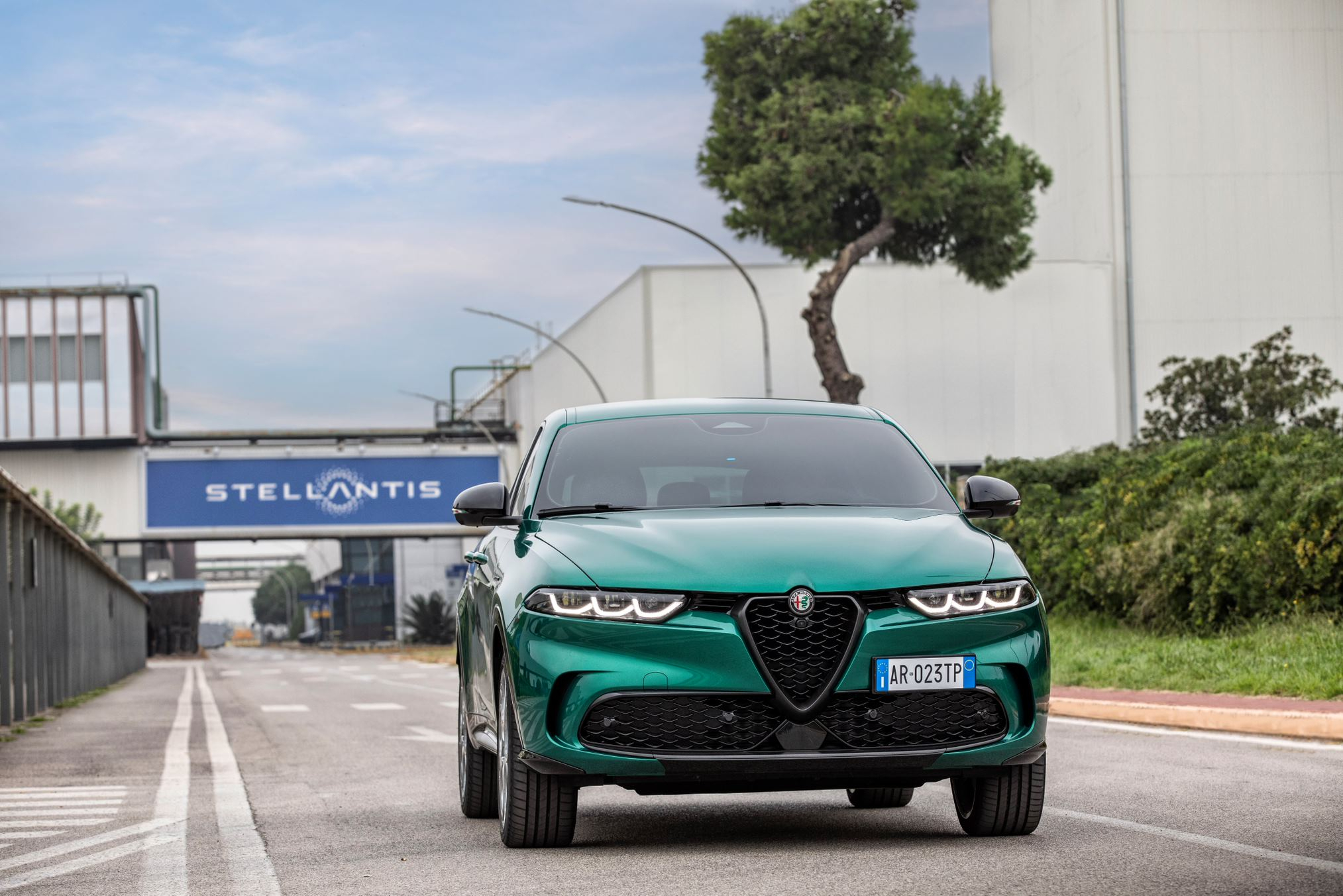 Alfa Romeo Tonale Plug-in Hybrid Q4: le foto ufficiali