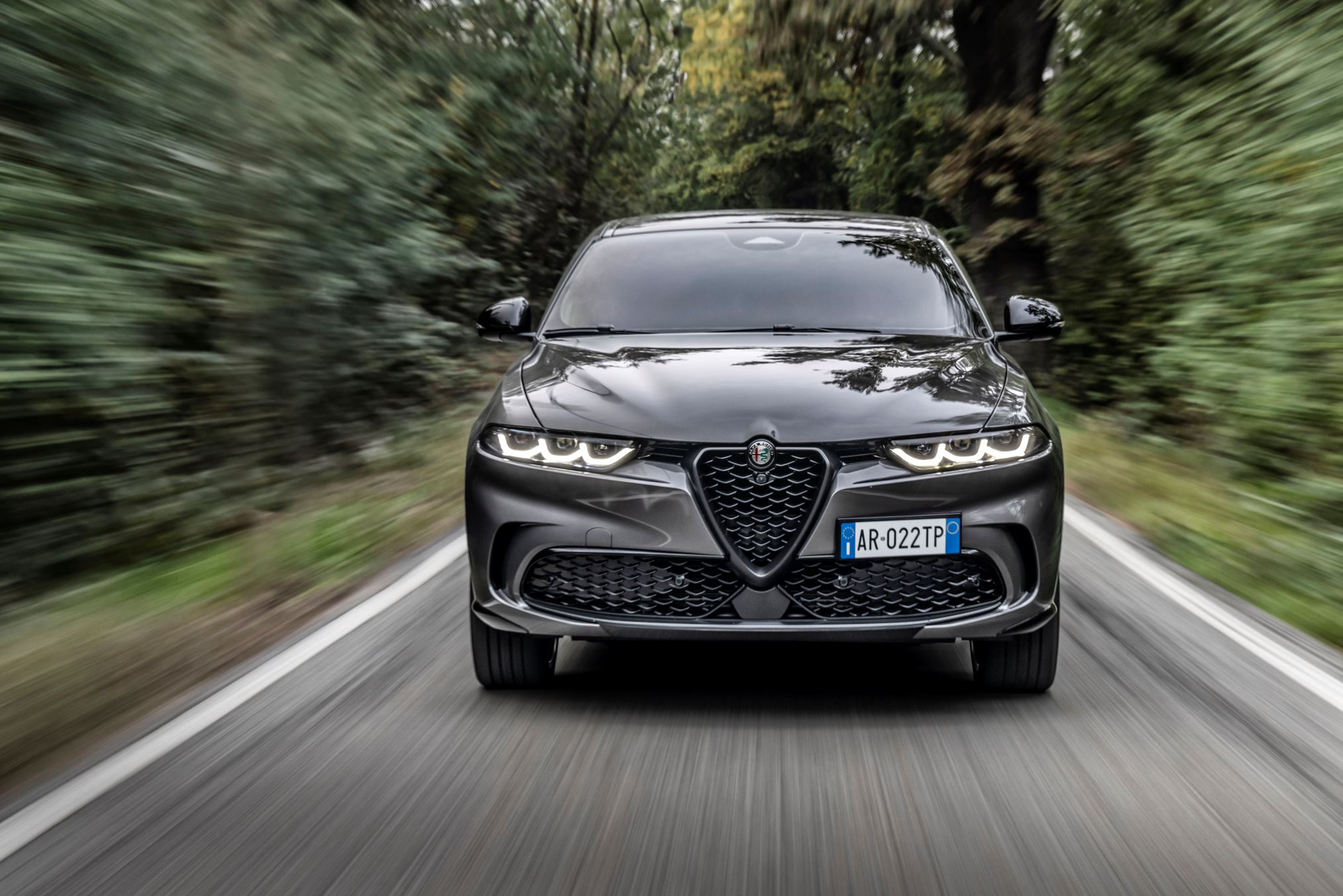 Alfa Romeo Tonale Plug-in Hybrid Q4: le foto ufficiali