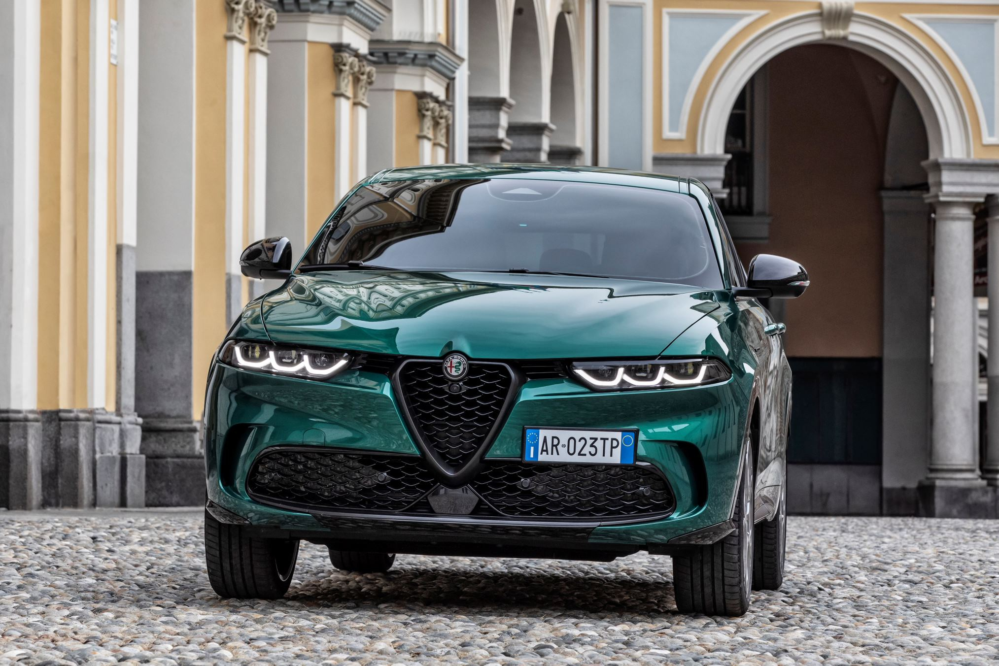 Alfa Romeo Tonale Plug-in Hybrid Q4: le foto ufficiali