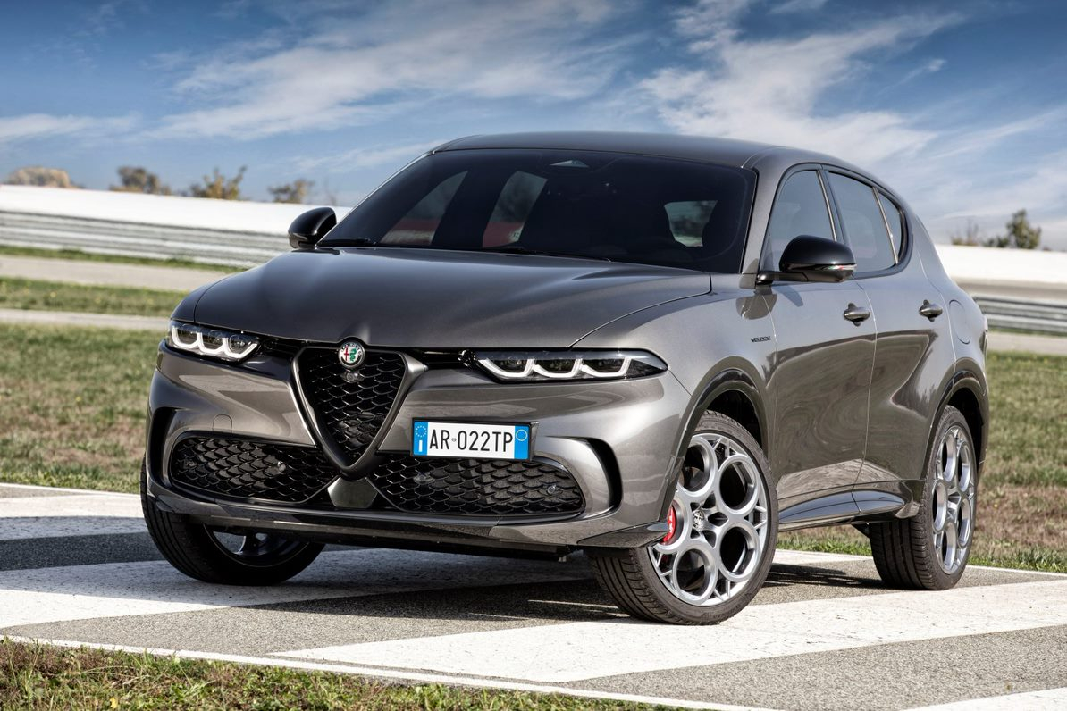 Alfa Romeo Tonale Plug-in Hybrid Q4: le foto ufficiali