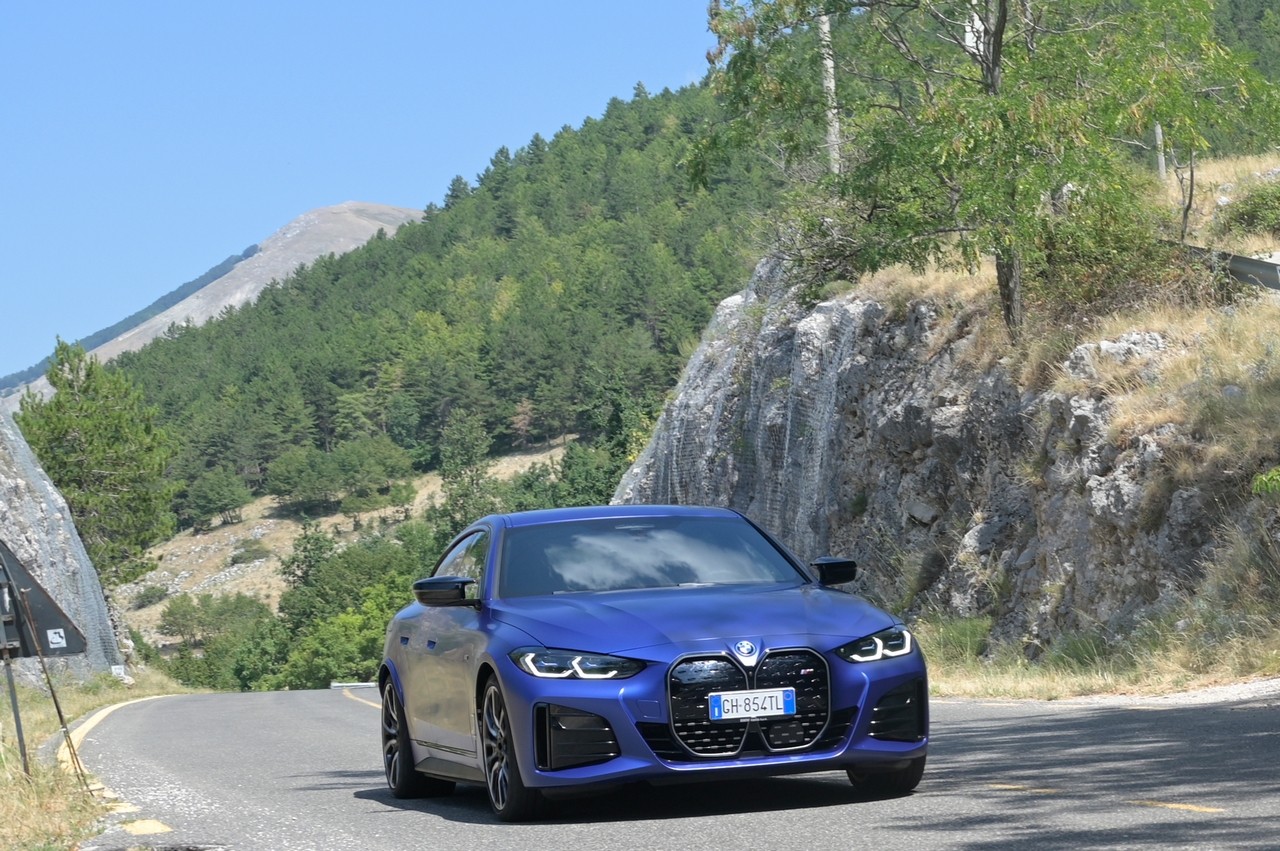 BMW i4 M50 Sport: prova su strada