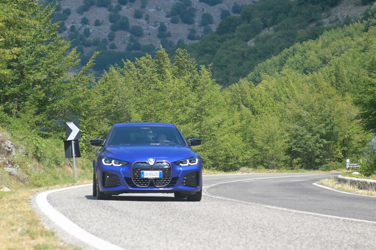 BMW i4 M50 Sport: prova su strada