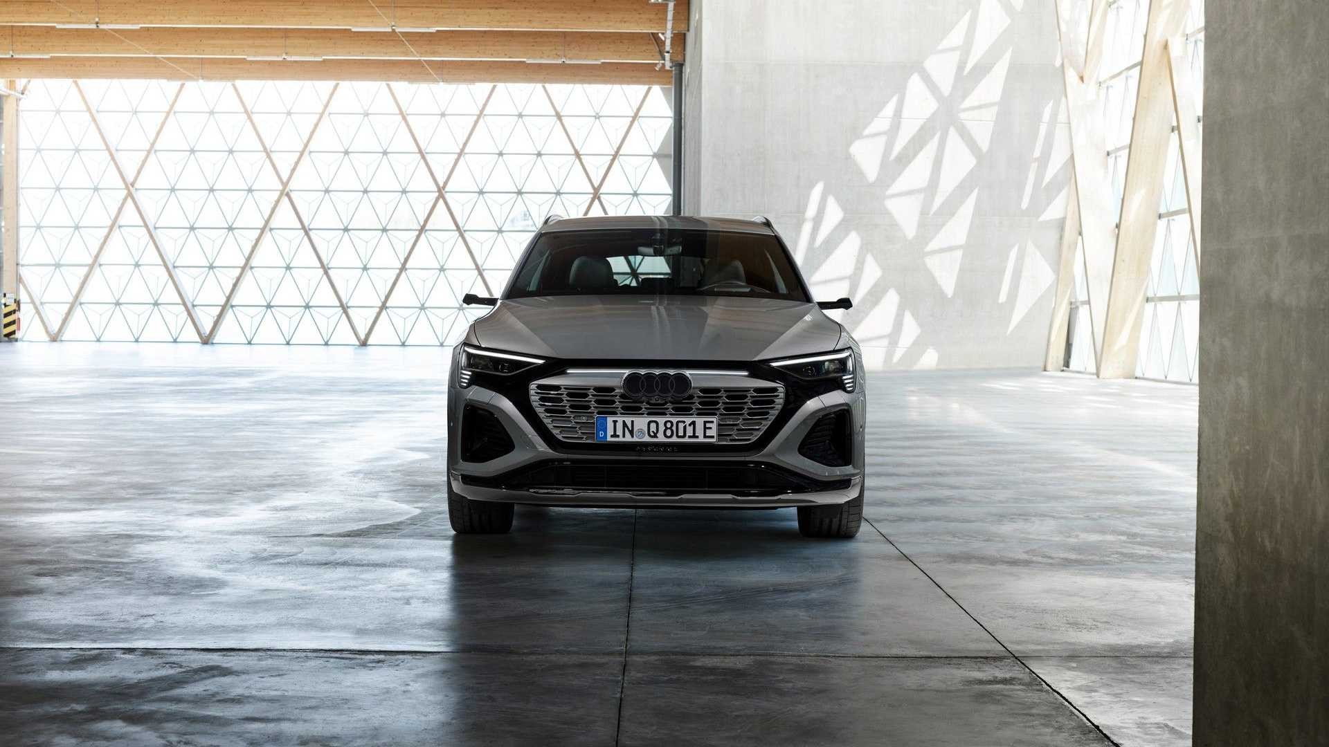 Audi Q8 e-tron: le immagini ufficiali