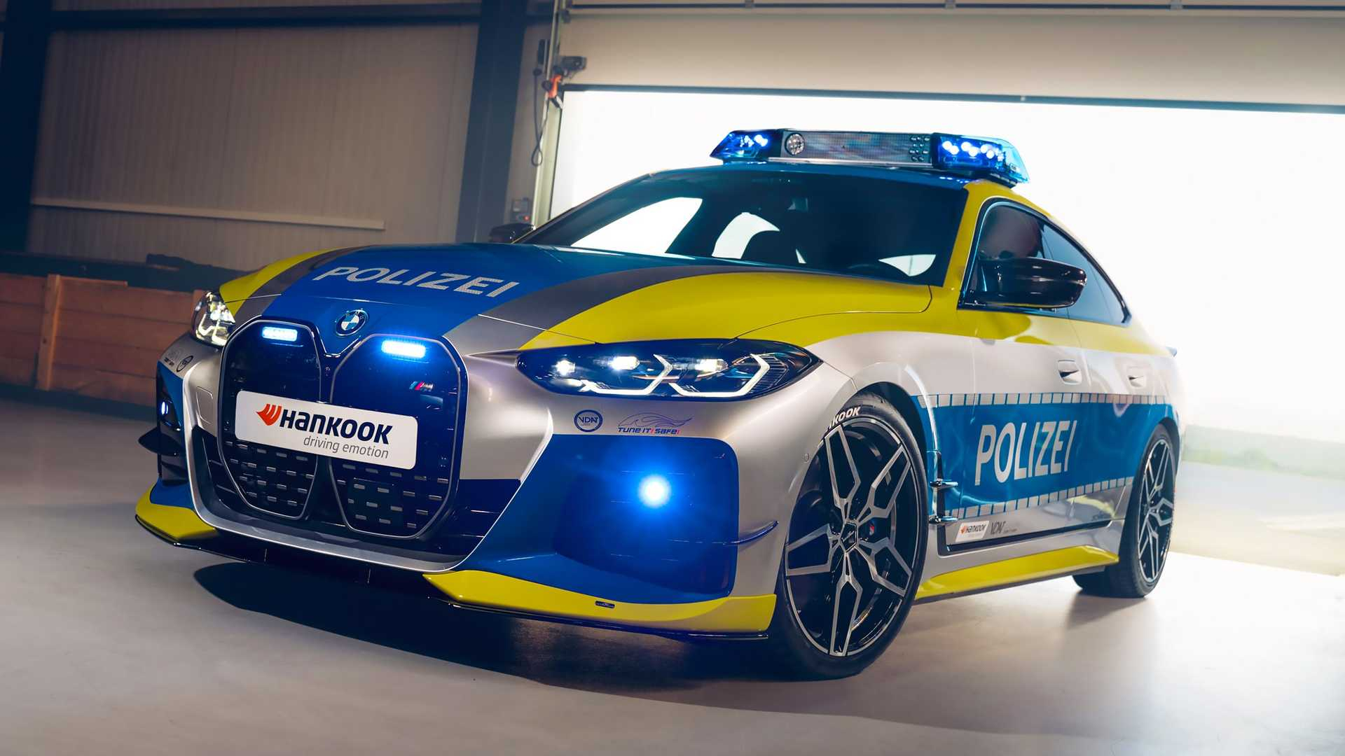 BMW i4 AC Schnitzer per polizia tedesca: immagini ufficiali