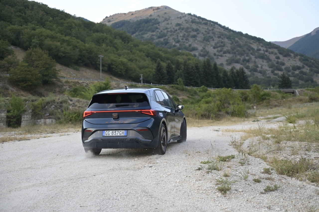 Cupra Born: la prova su strada