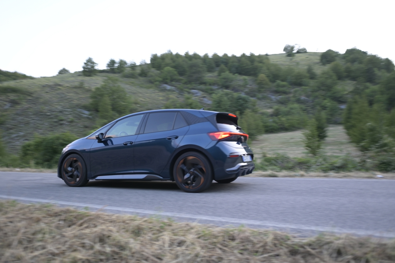 Cupra Born: la prova su strada