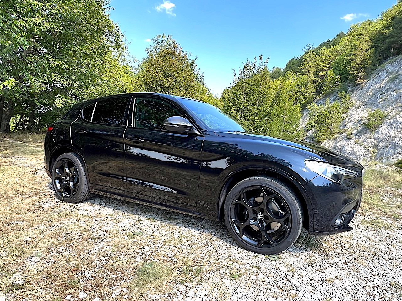 Alfa Romeo Stelvio Estrema 2.2 turbodiesel: prova su strada