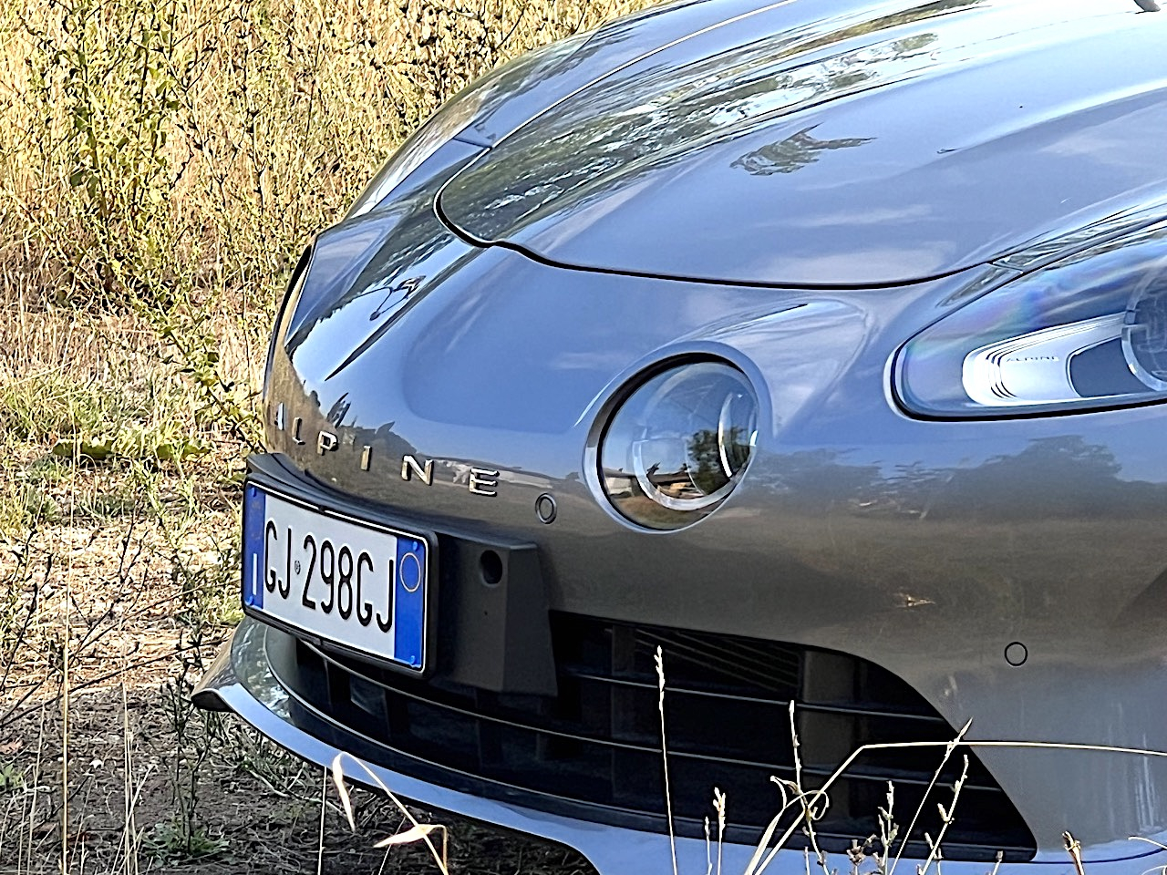 Alpine A110 GT: la prova su strada