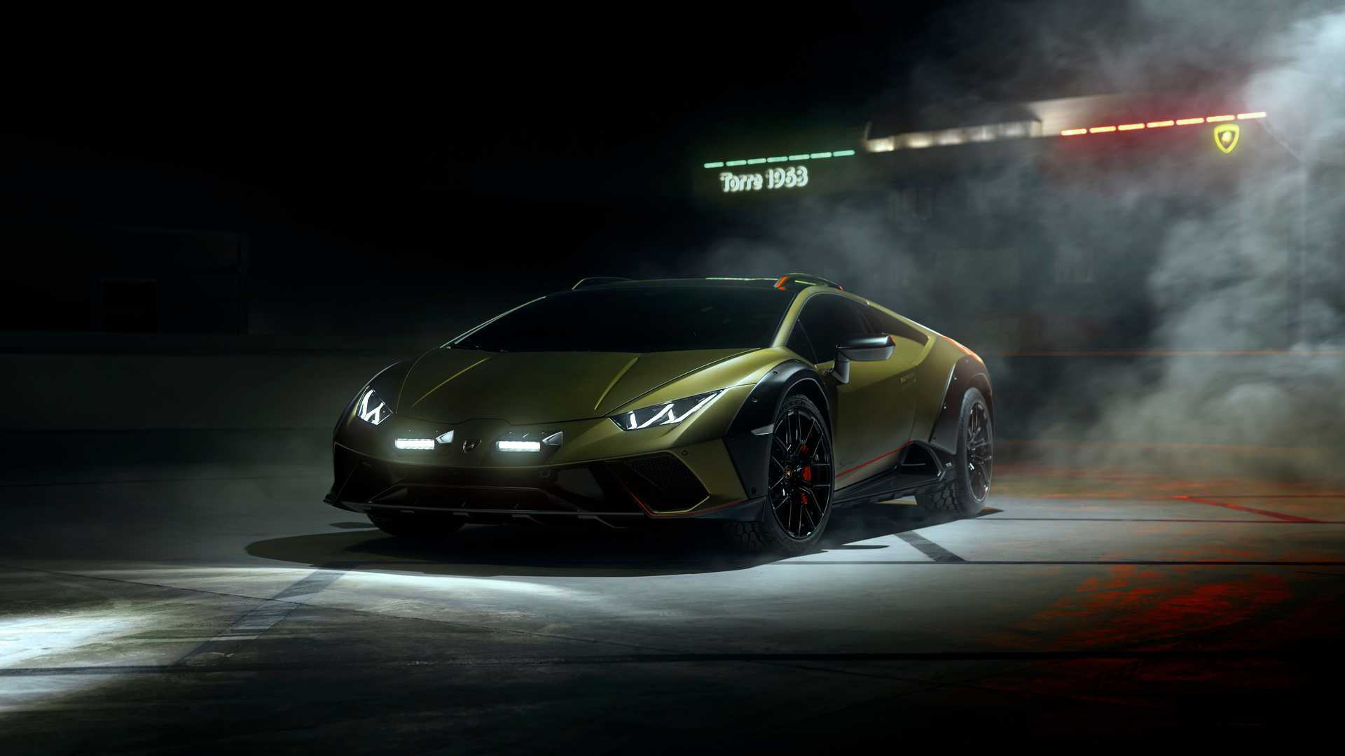 Lamborghini Huracan Sterrato: nuove immagini ufficiali