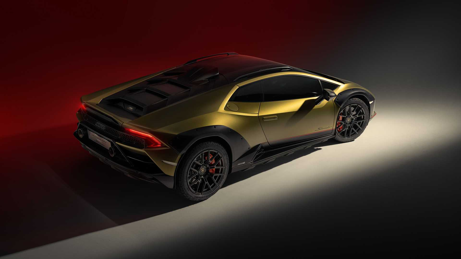 Lamborghini Huracan Sterrato: nuove immagini ufficiali