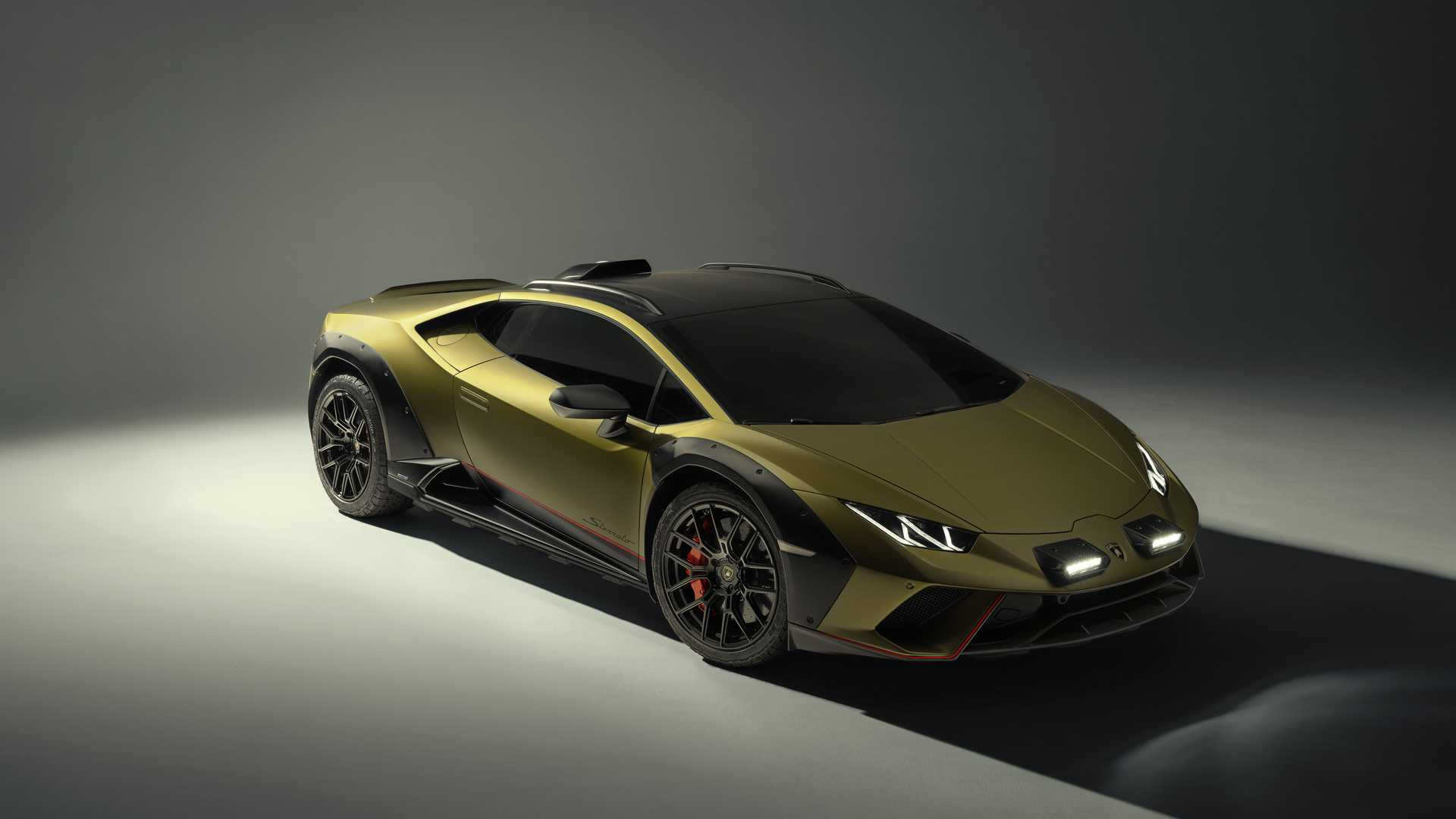 Lamborghini Huracan Sterrato: nuove immagini ufficiali