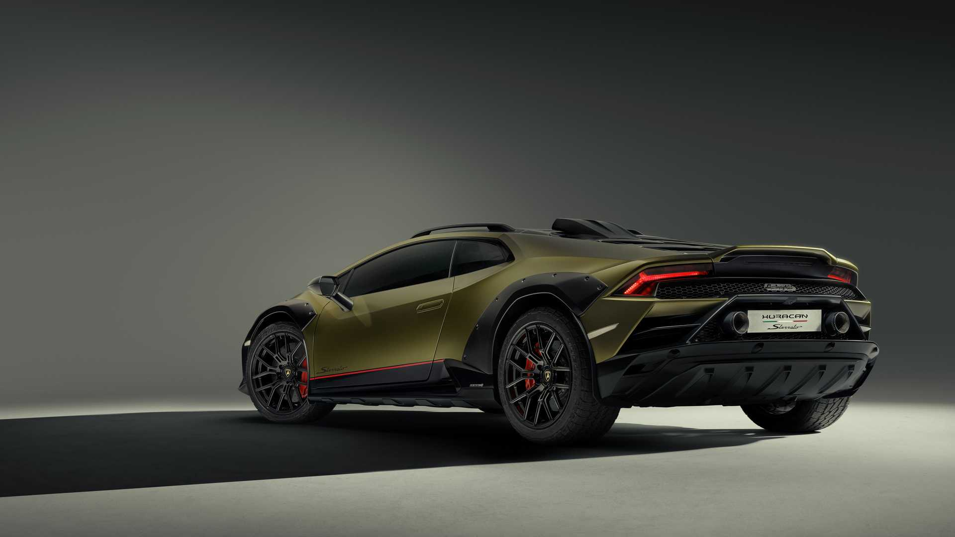 Lamborghini Huracan Sterrato: nuove immagini ufficiali