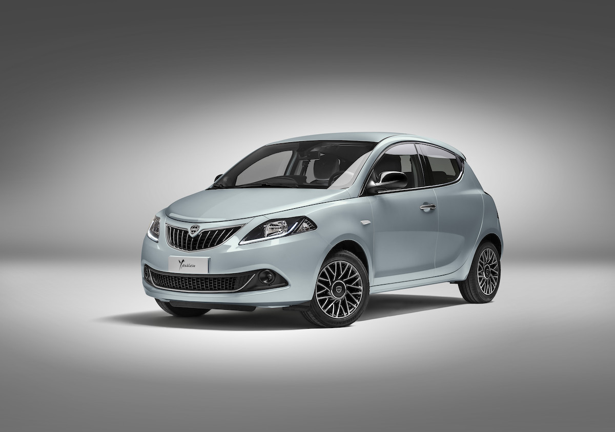 Lancia Ypsilon MY 2023: le foto