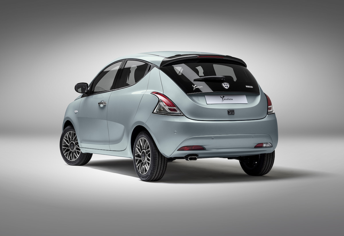 Lancia Ypsilon MY 2023: le foto