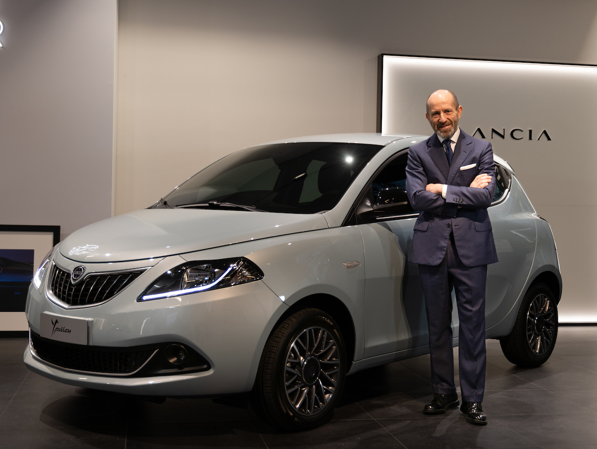 Lancia Ypsilon MY 2023: le foto