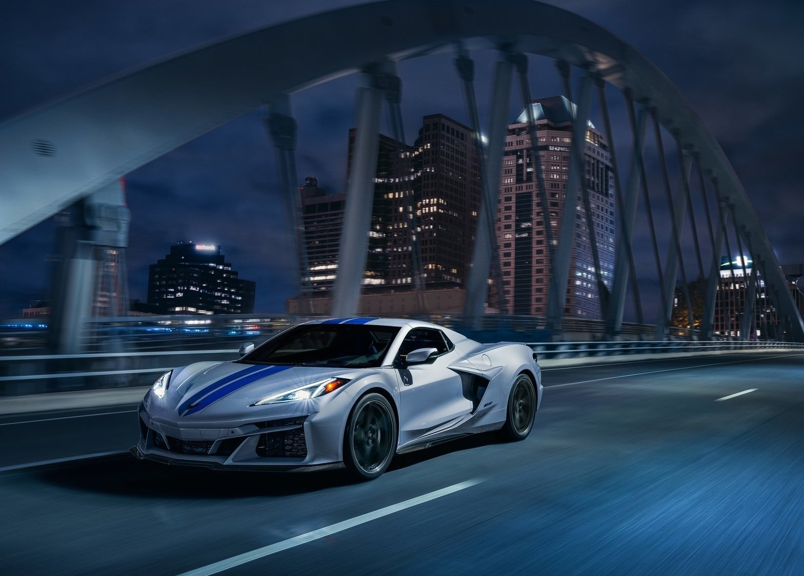 Chevrolet Corvette E-Ray: le foto