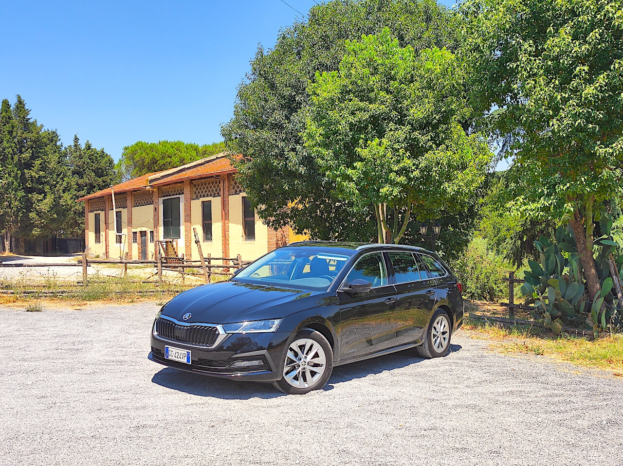 Skoda Octavia wagon: le versioni ibride in prova