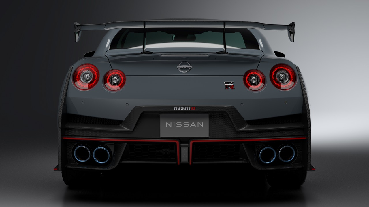 Nissan GT-R 2024