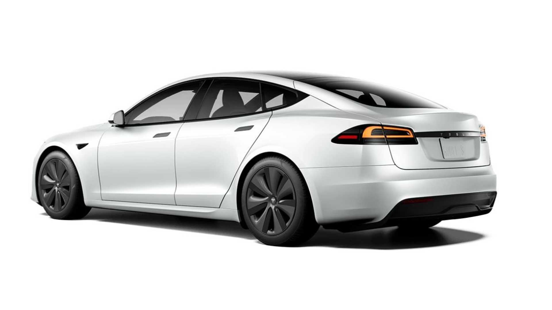 Tesla Model S 2023: le immagini ufficiali