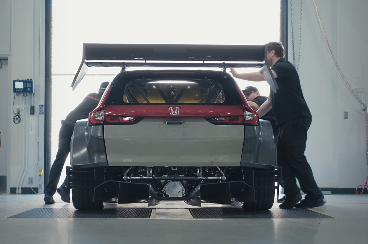 Honda CR-V Hybrid Racer Project: anteprima