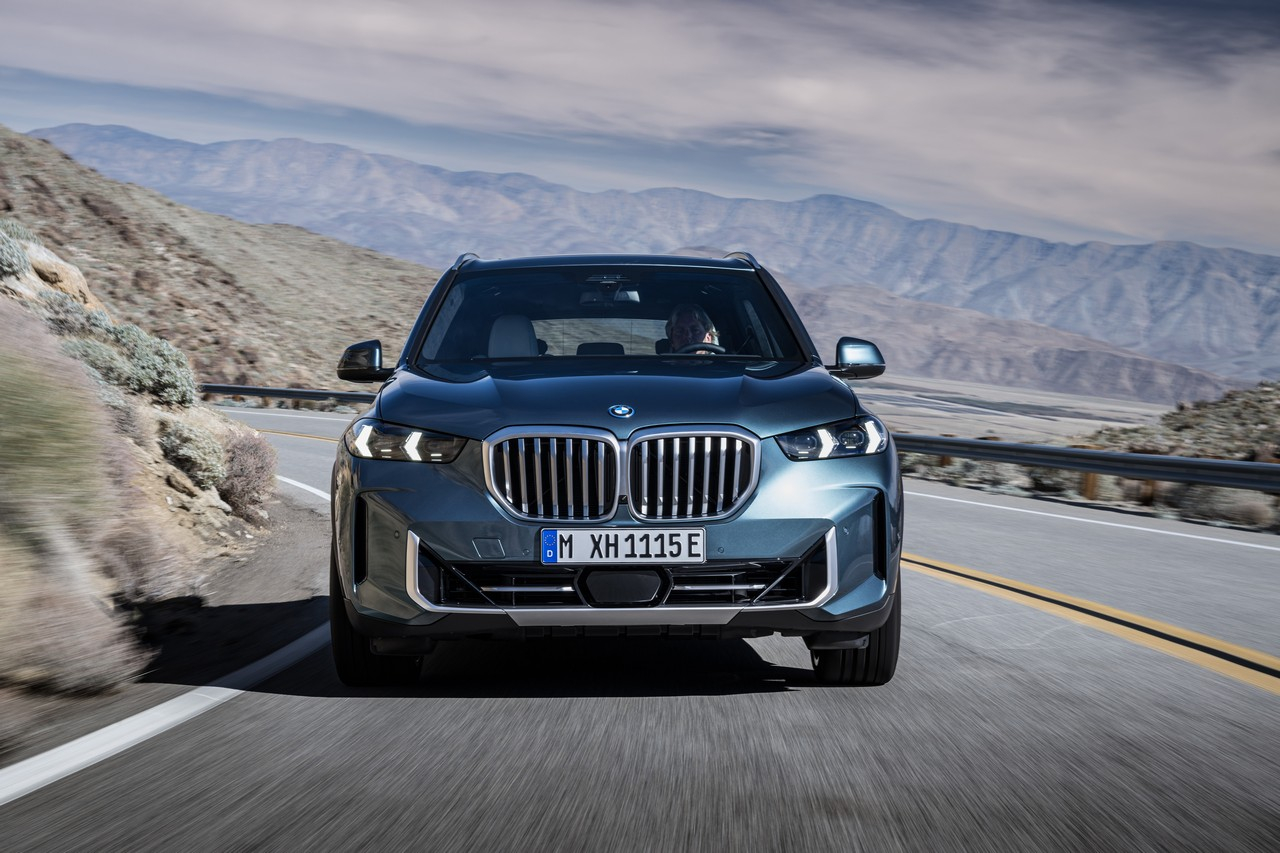 Bmw X5 e X6 2023: immagini ufficiali