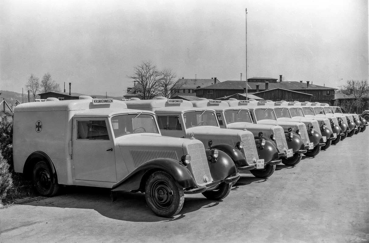 Ambulanza Mercedes-Benz 320 del 1937: immagini ufficiali