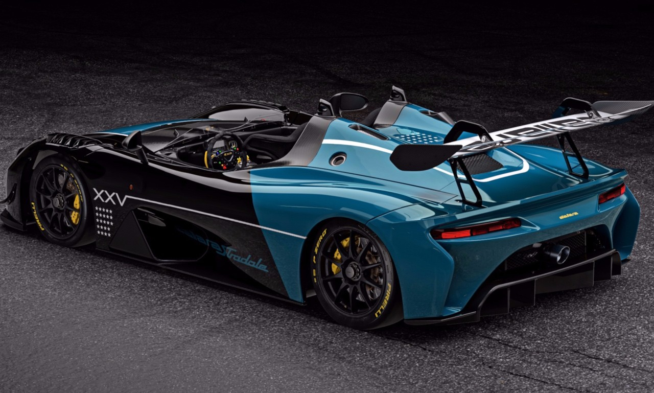 Dallara Stradale IR8 Tribute 2023: immagini ufficiali