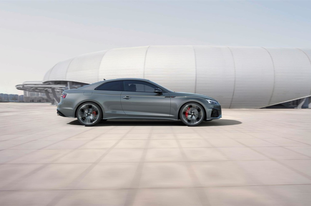 Audi S4 e Audi S5 Black edition 2023: immagini ufficiali