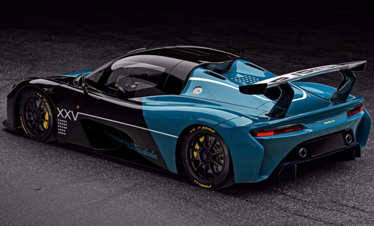 Dallara Stradale IR8 Tribute 2023: immagini ufficiali