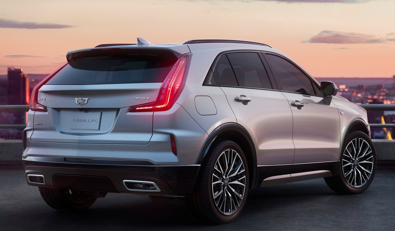 Cadillac XT4 restyling: le immagini ufficiali